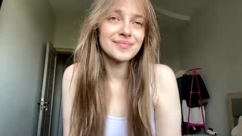 Mila online show from July 30, 9:38 am