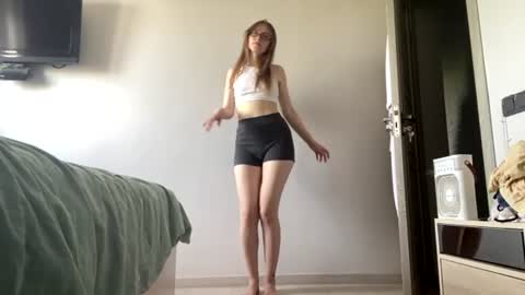 Mila online show from August 3, 7:15 am