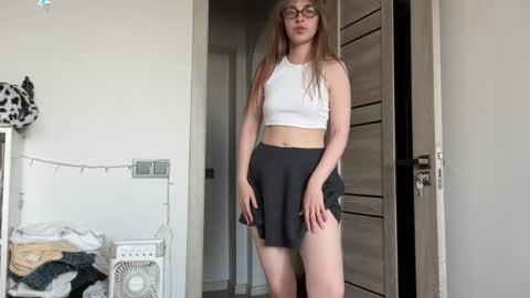 Mila online show from August 9, 11:33 am