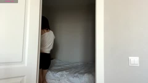 Thea online show from September 3, 8:17 am