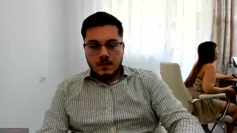 Officeseduce online show from August 17, 9:58 am
