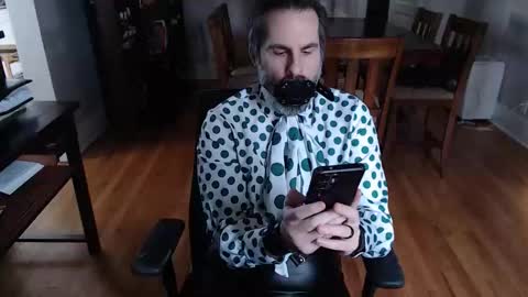 officetest101 online show from February 18, 7:44 pm