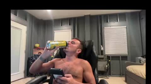 ofthatguy online show from August 10, 3:19 am