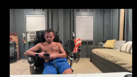 ofthatguy online show from August 10, 6:04 am