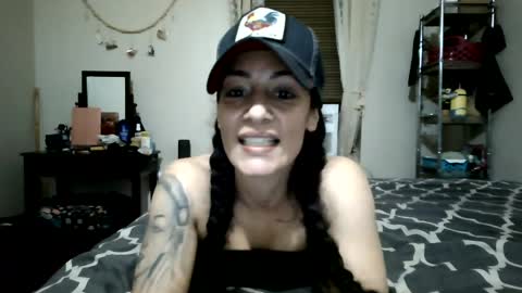 Lit en Casa online show from August 2, 1:45 am