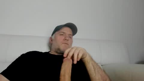 Billy Bear online show from April 11, 1:05 am