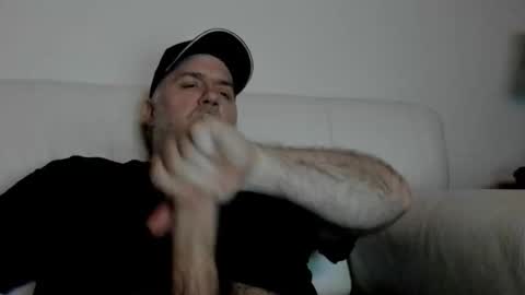 Billy Bear online show from June 4, 1:42 am