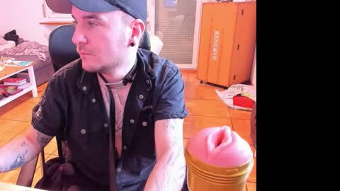 Chris online show from February 26, 9:30 am
