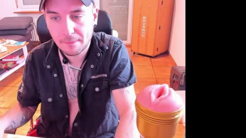 Chris online show from April 27, 12:45 pm