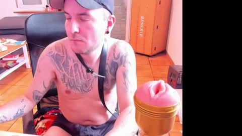Chris online show from May 4, 10:09 am