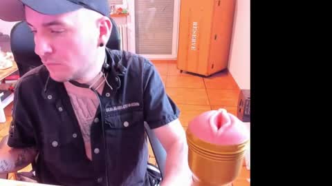Chris online show from June 6, 10:43 am