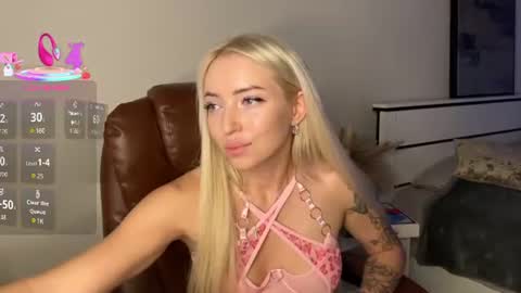 ohmyemma online show from August 10, 11:06 pm