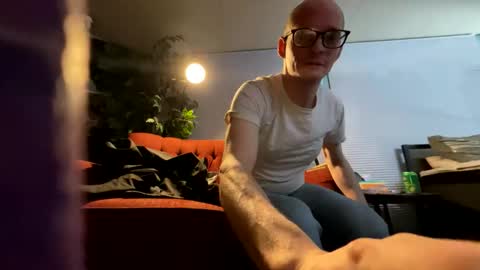 ohsoconfused online show from April 12, 7:09 am