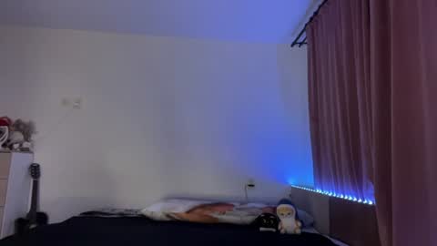 oksydream online show from August 3, 9:33 pm