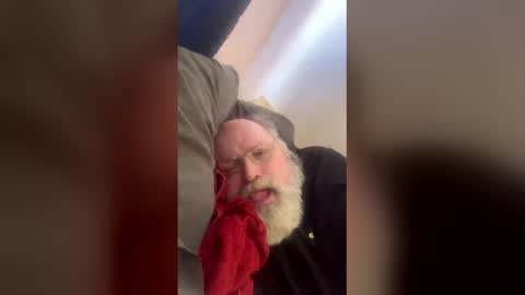 old279093 online show from March 21, 6:22 pm