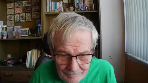 old_javacoder online show from June 12, 10:44 am