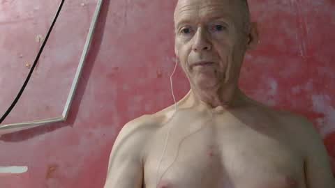 oldbuthorny62 online show from August 13, 2:25 am