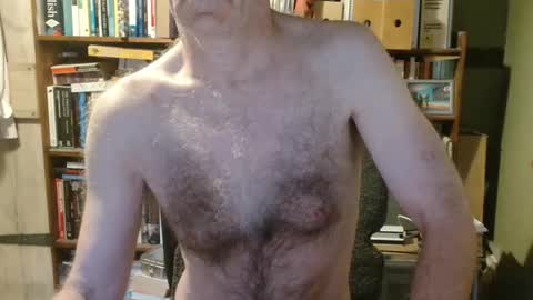 oldhairybastard online show from June 22, 4:13 am