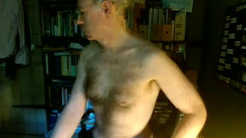 oldhairybastard online show from July 14, 5:01 am