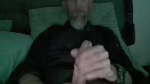 oldmannmtz online show from May 17, 12:44 am