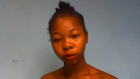 olgaah online show from August 9, 1:39 am