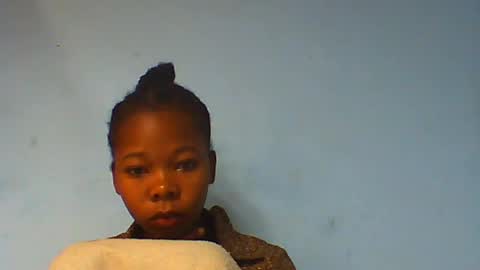 olgaah online show from August 12, 12:02 am
