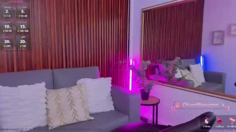 oliver20__ online show from August 12, 12:57 am
