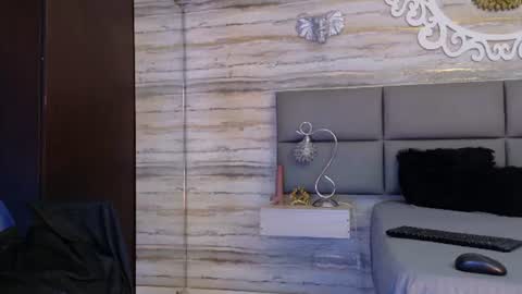oliver__brown online show from June 30, 12:23 am
