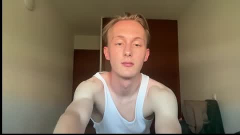 Oliver and Thomas online show from June 9, 1:39 pm