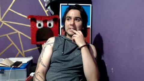 oliver_laid_2023 online show from August 13, 3:53 am
