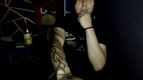 oliver_laid_2023 online show from August 18, 1:22 am