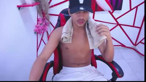 oliver_parker20 online show from July 2, 3:07 am