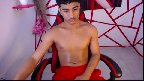 oliver_parker20 online show from July 7, 8:35 pm