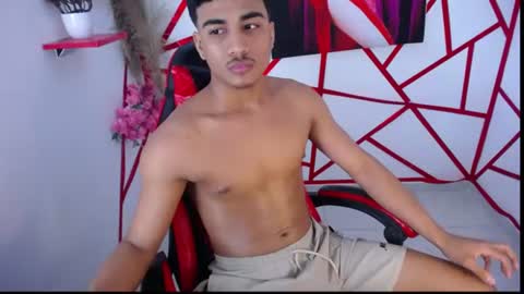 oliver_parker20 online show from July 9, 12:15 am
