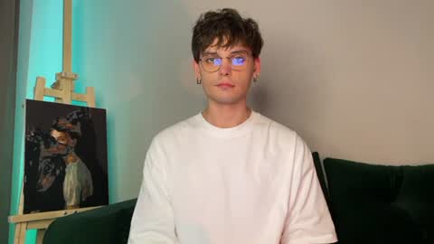 oliverlawrence online show from July 26, 5:34 am