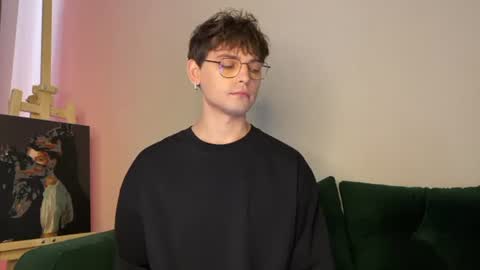 oliverlawrence online show from July 27, 3:56 am