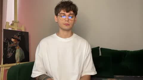 oliverlawrence online show from July 30, 4:31 am