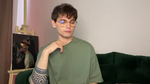 oliverlawrence online show from July 30, 5:37 am