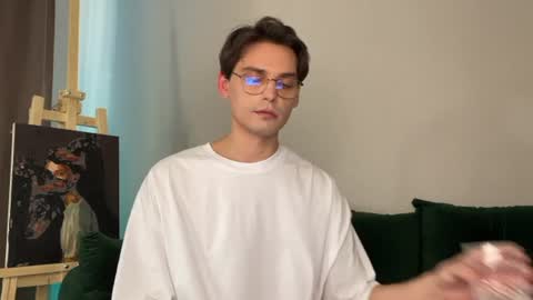 oliverlawrence online show from August 5, 1:42 pm