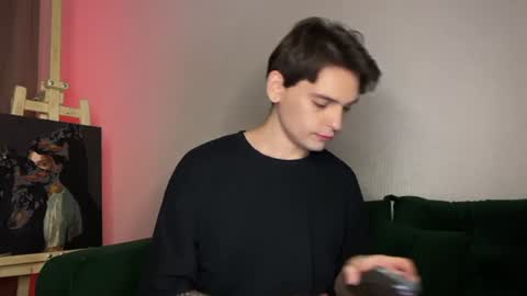 oliverlawrence online show from August 6, 11:04 pm