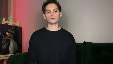 oliverlawrence online show from August 7, 12:43 am