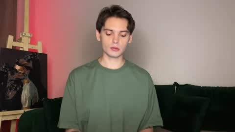 oliverlawrence online show from August 7, 9:15 pm