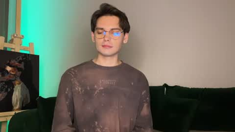 oliverlawrence online show from August 7, 11:38 pm