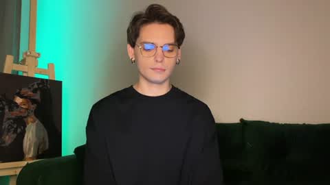 oliverlawrence online show from August 8, 10:32 pm