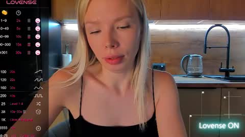 Olivia 3 online show from June 17, 8:30 pm