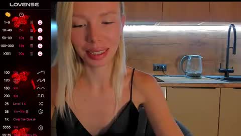 Olivia 3 online show from August 5, 11:03 pm