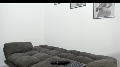 Olivia Collins online show from August 11, 1:35 pm
