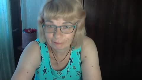 Olivia Mia online show from August 5, 10:02 am