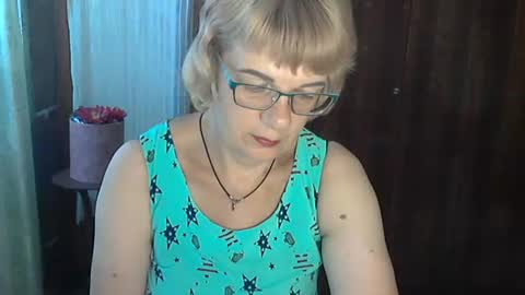 Olivia Mia online show from August 11, 11:56 am