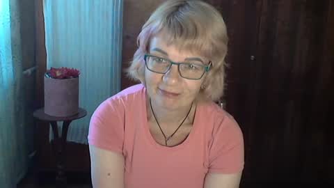 Olivia Mia online show from August 15, 12:31 pm
